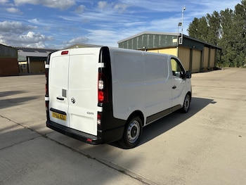 Used Vauxhall Vivaro 2016 for sale - 79436616: Photo