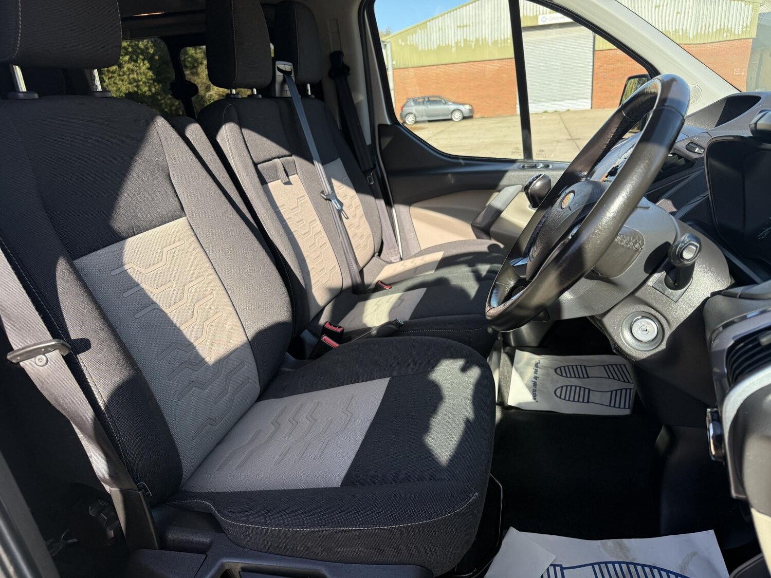 Used Ford Tourneo Custom 2017 for sale - 76359001: Photo 11