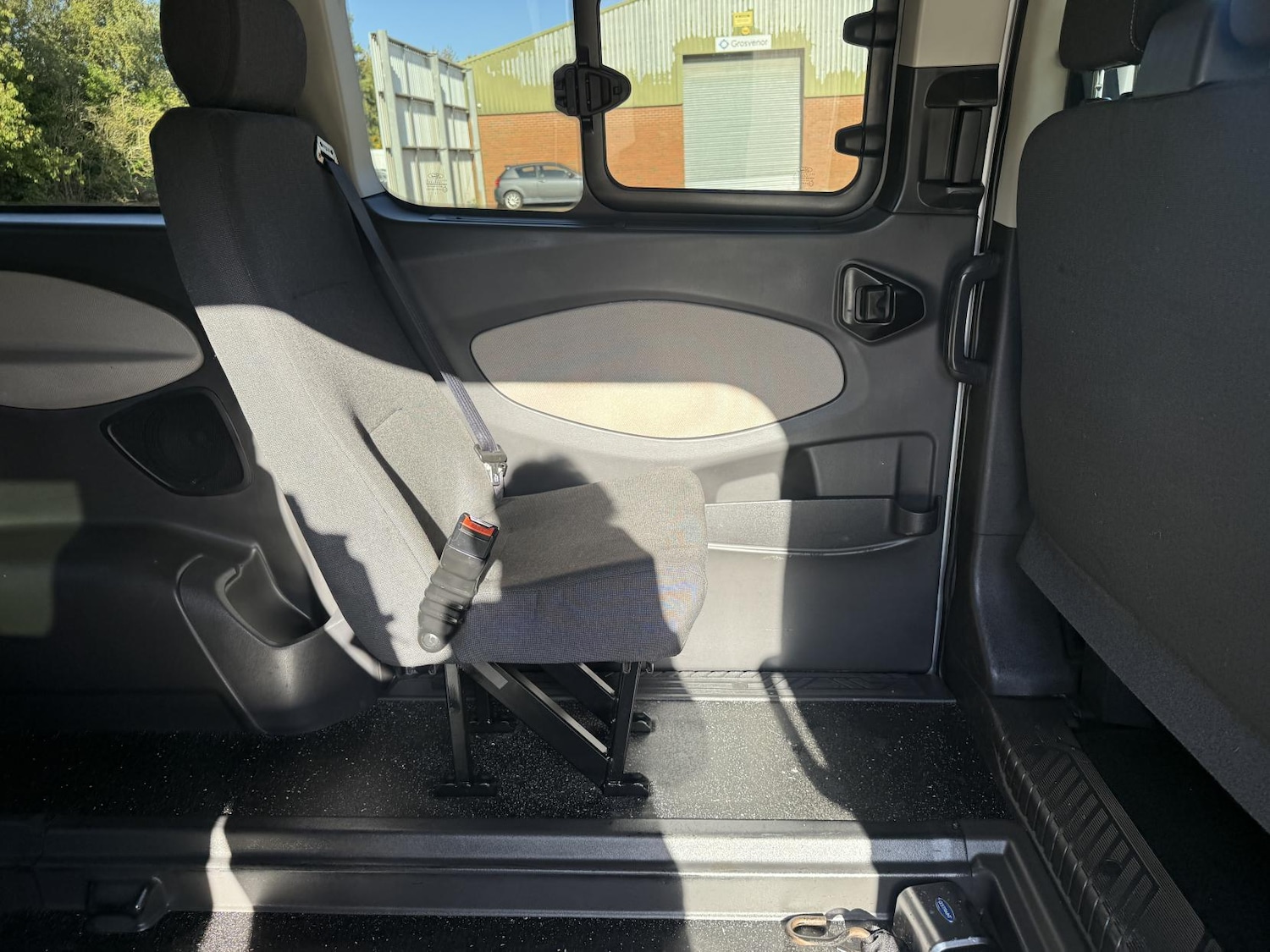 Used Ford Tourneo Custom 2017 for sale - 76359001: Photo 13