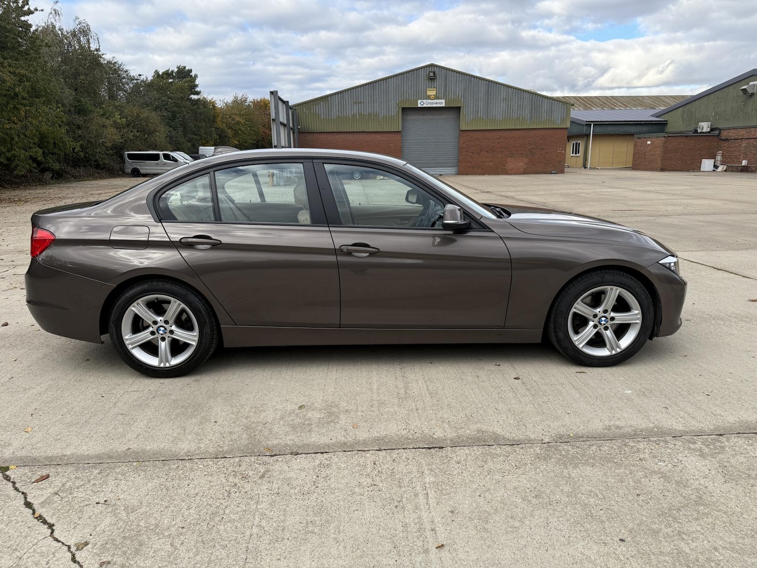 Used BMW 3 Series 2013 for sale - 76381515: Photo 8