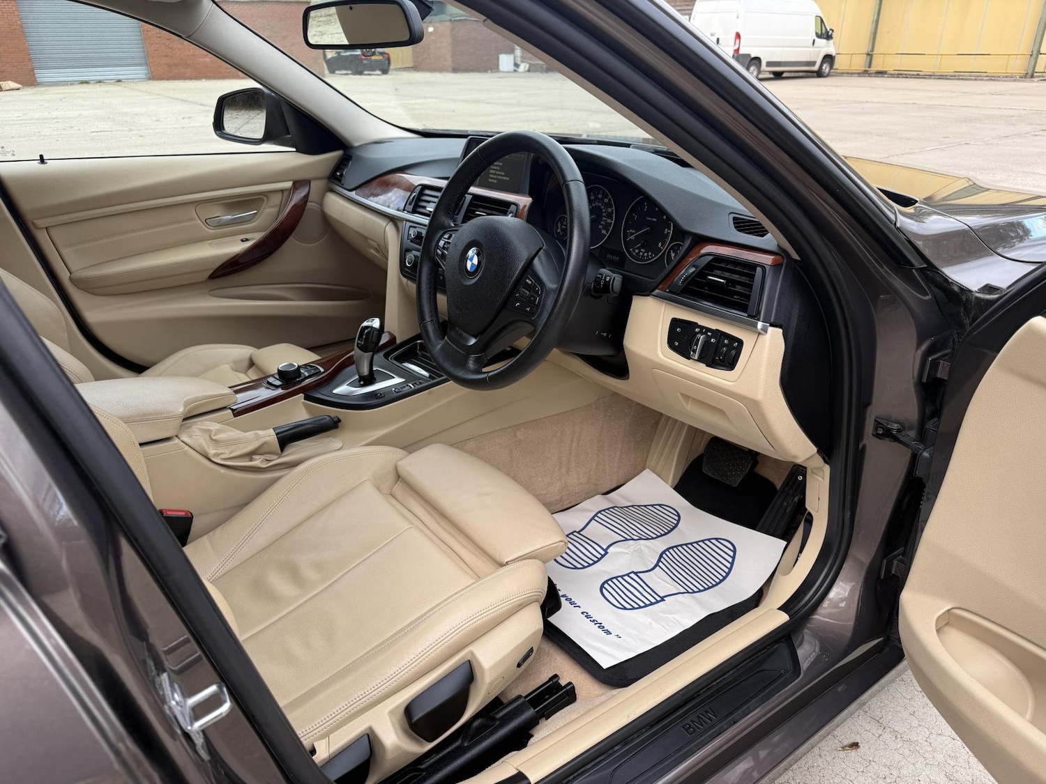 Used BMW 3 Series 2013 for sale - 76381515: Photo 9