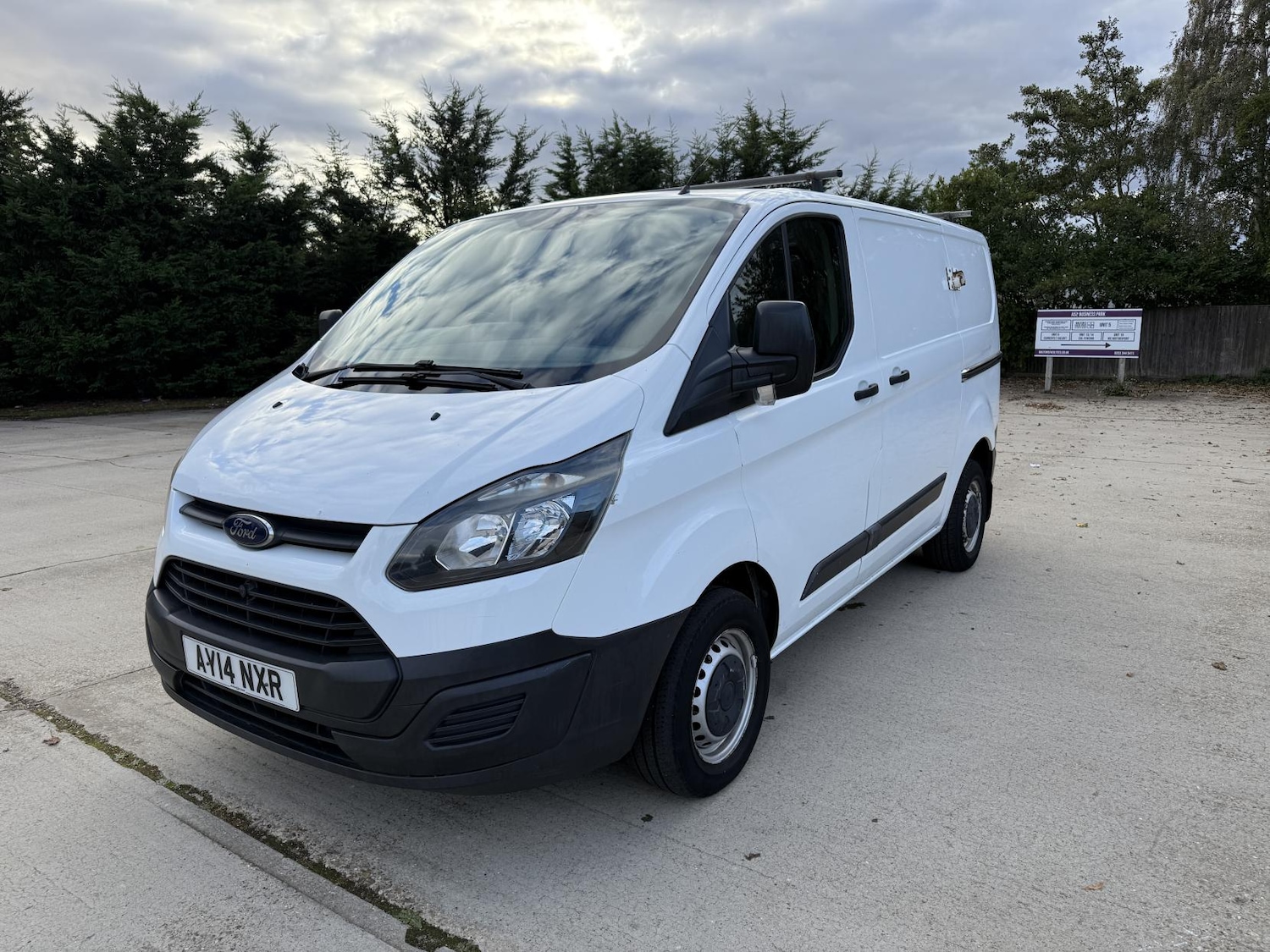 Used Ford Transit Custom 2014 for sale - 76381516: Photo 2