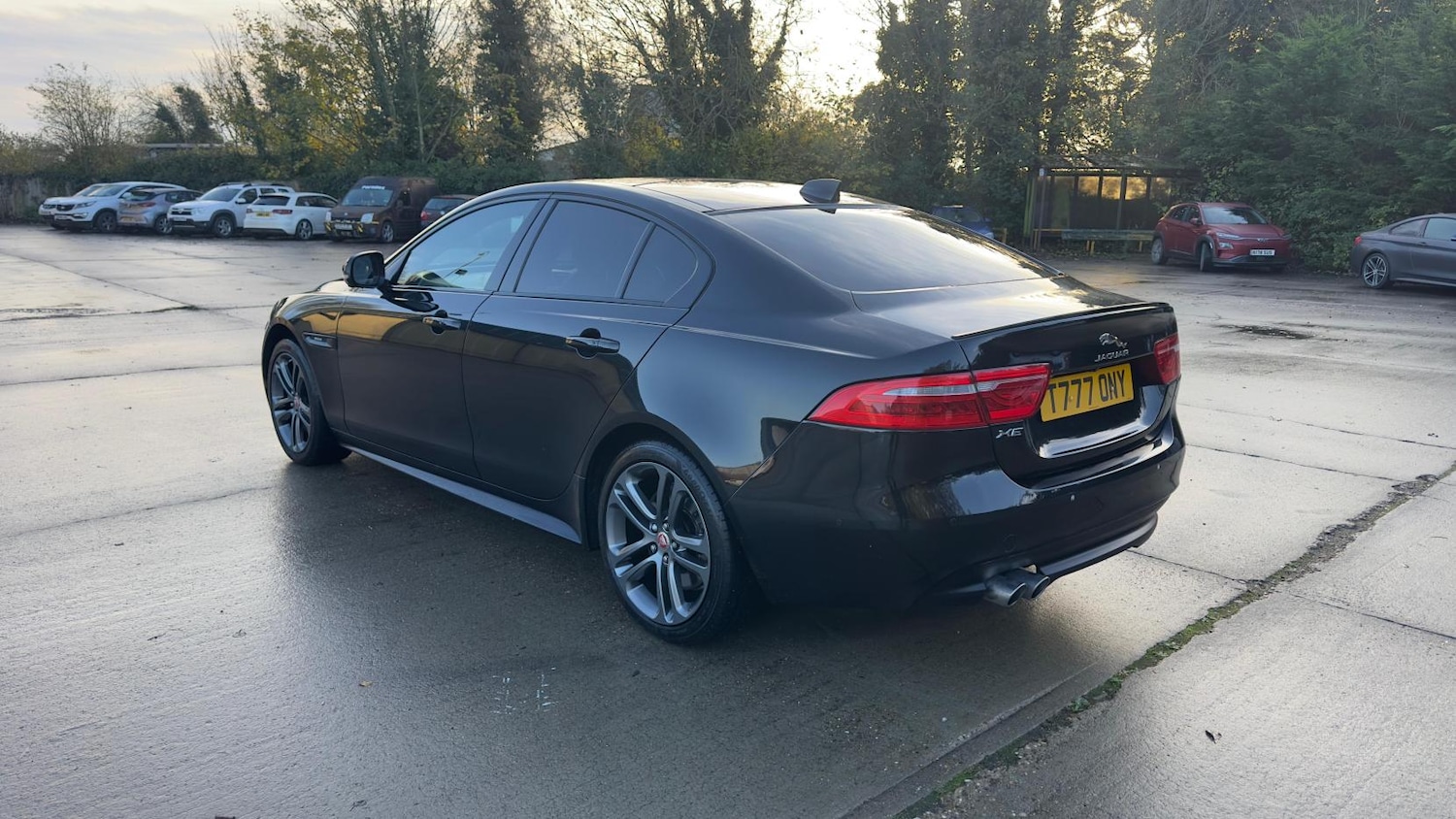 Used Jaguar XE 2016 for sale - 76591702: Photo 3