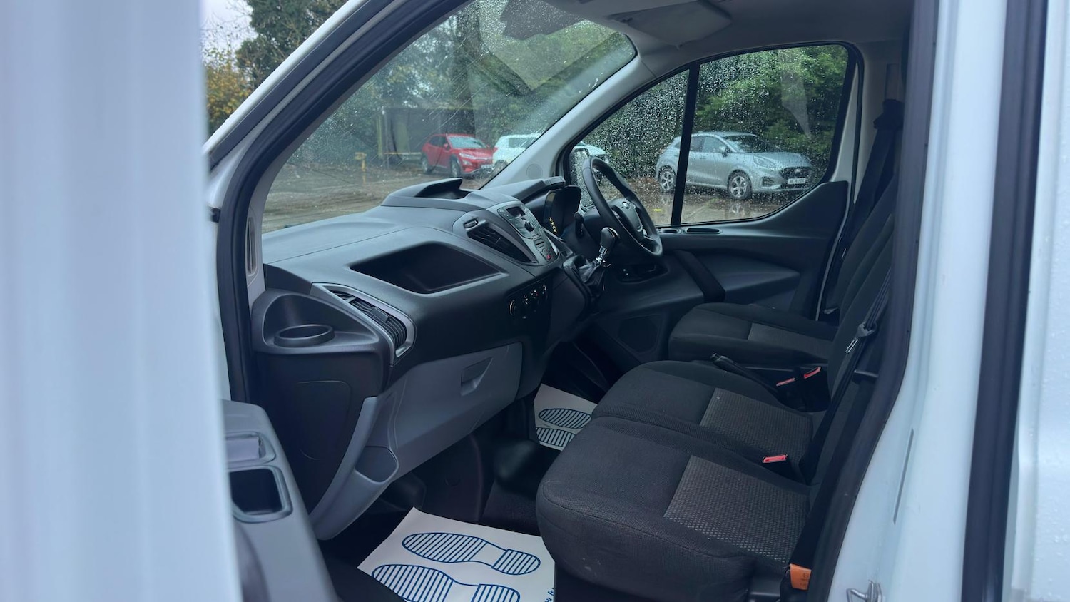 Used Ford Transit Custom 2017 for sale - 76637636: Photo 6