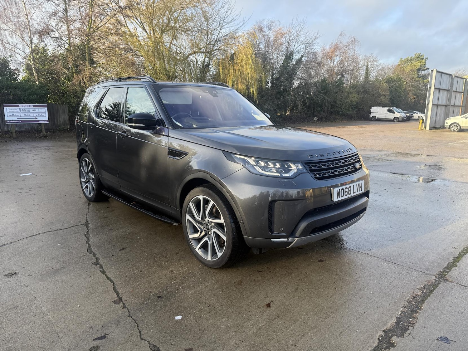 Used Land Rover Discovery 2019 for sale - 76847351: Photo 1