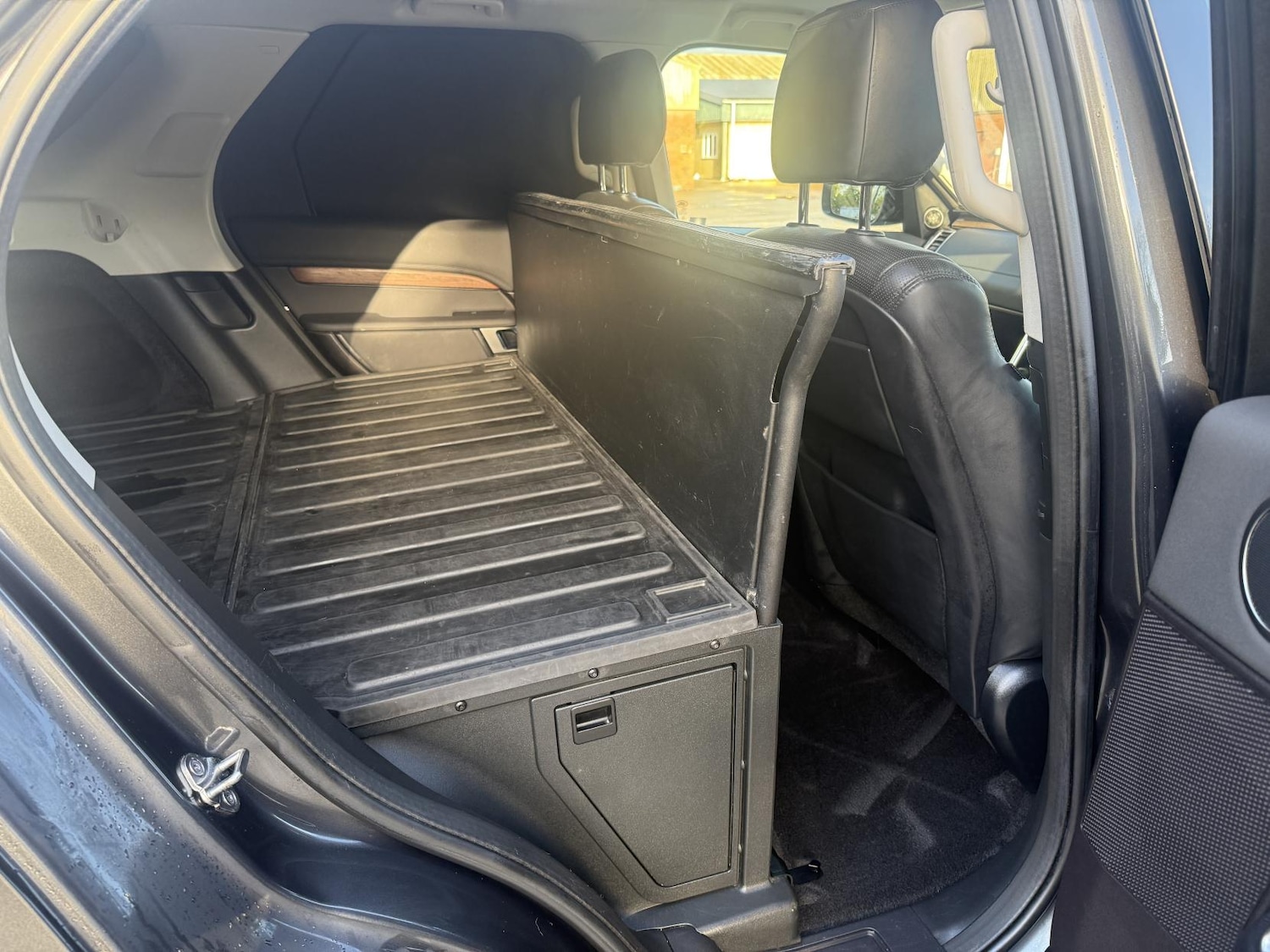 Used Land Rover Discovery 2019 for sale - 76847351: Photo 11