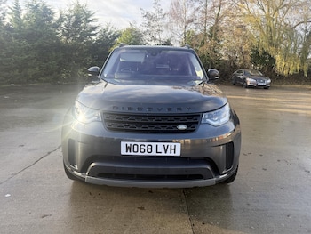 Used Land Rover Discovery 2019 for sale - 76847351: Photo
