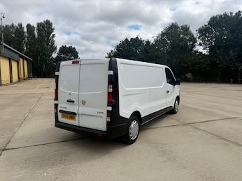 Used Vauxhall Vivaro 2015 for sale - 75618903: Photo