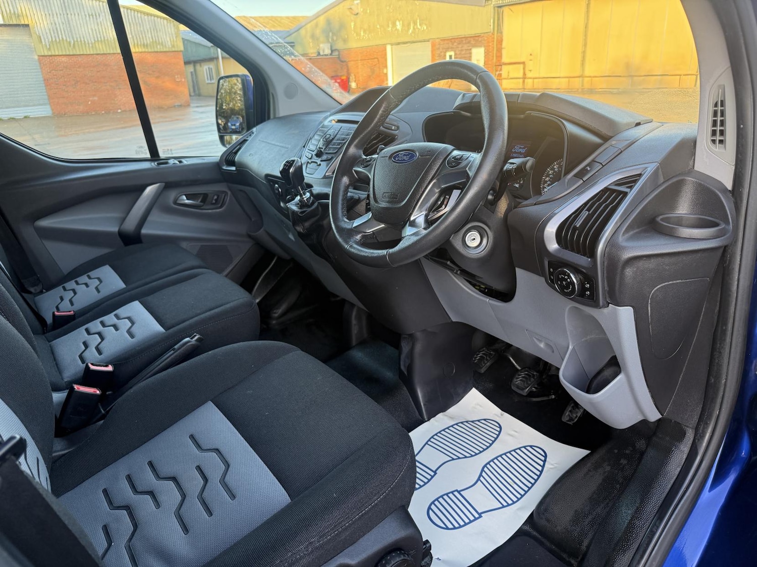 Used Ford Transit Custom 2015 for sale - 76631059: Photo 5