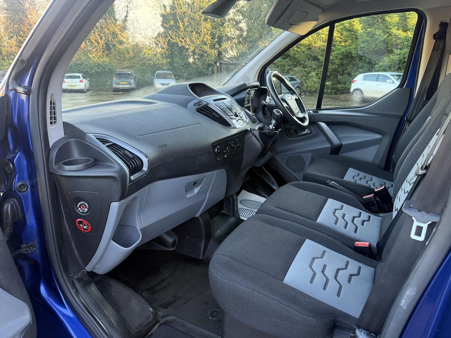 Used Ford Transit Custom 2015 for sale - 76631059: Photo 6