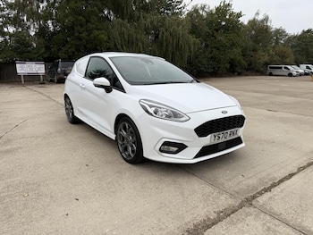 Used Ford Fiesta 2020 for sale - 76310095: Photo