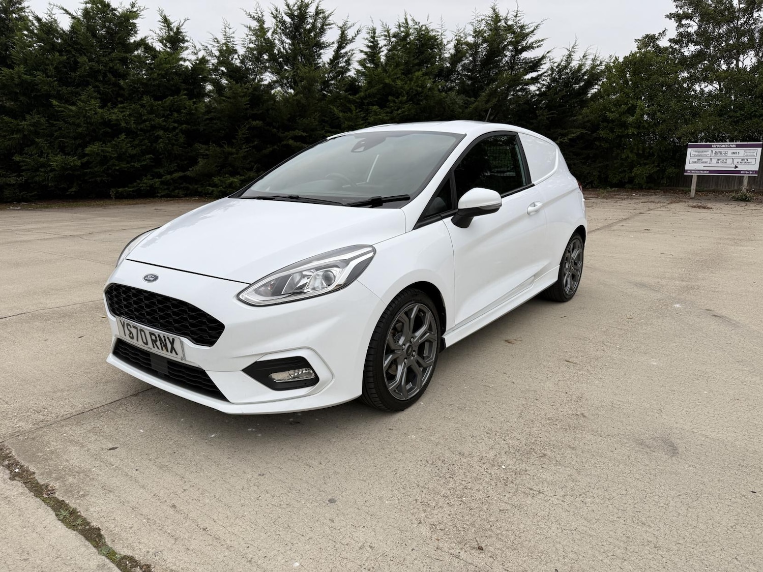 Used Ford Fiesta 2020 for sale - 76310095: Photo 2