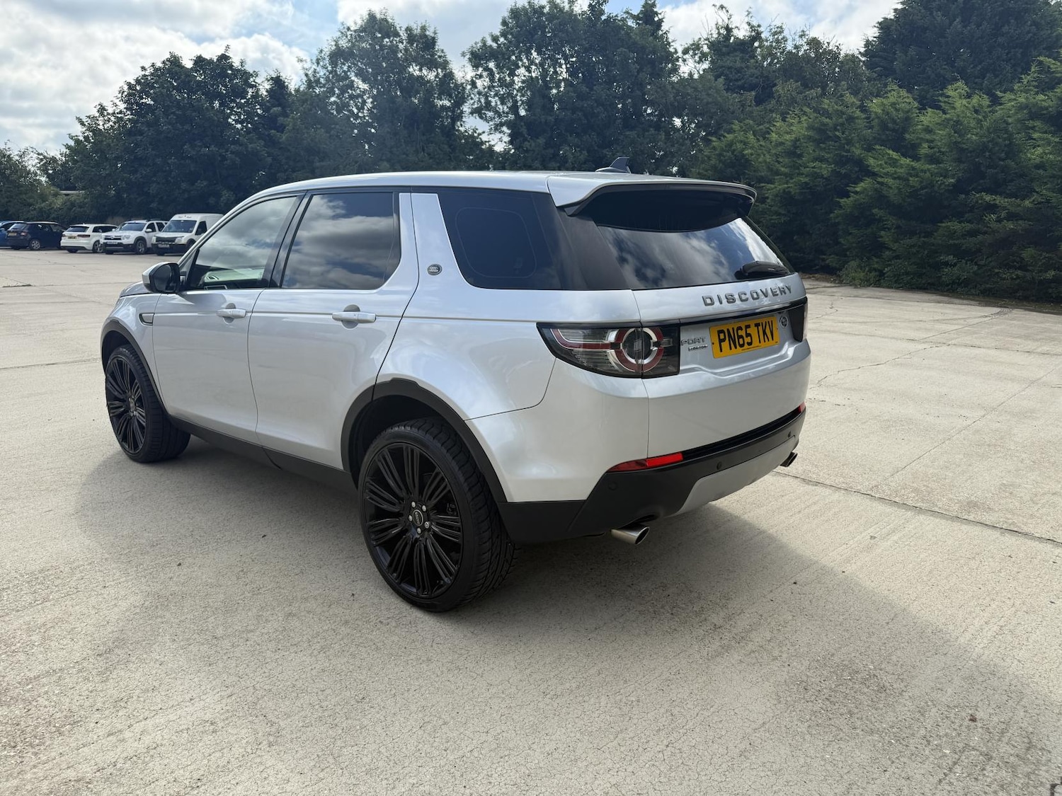 Used Land Rover Discovery Sport 2015 for sale - 77251517: Photo 3