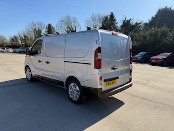 Used Renault Trafic 2015 for sale - 77965470: Photo