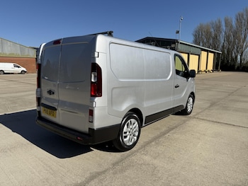 Used Renault Trafic 2015 for sale - 77965470: Photo