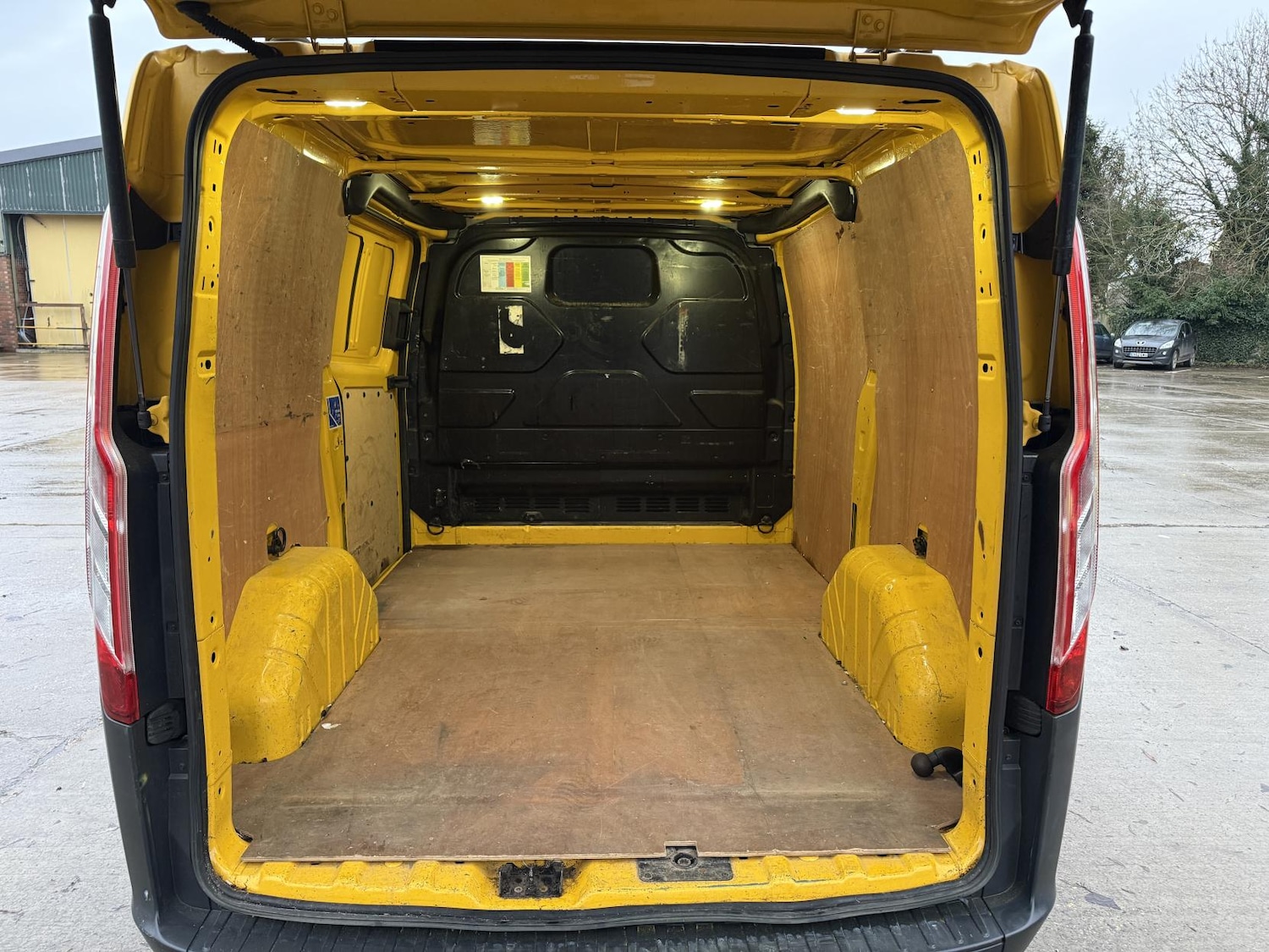 Used Ford Transit Custom 2014 for sale - 76927511: Photo 11