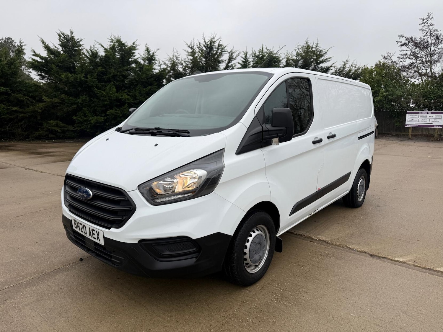 Used Ford Transit Custom 2020 for sale - 77445948: Photo 2
