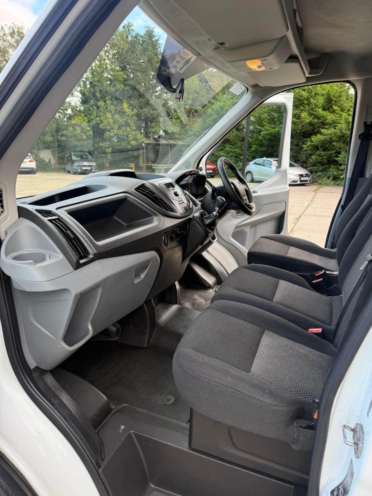 Used Ford Transit 2017 for sale - 76306112: Photo 6