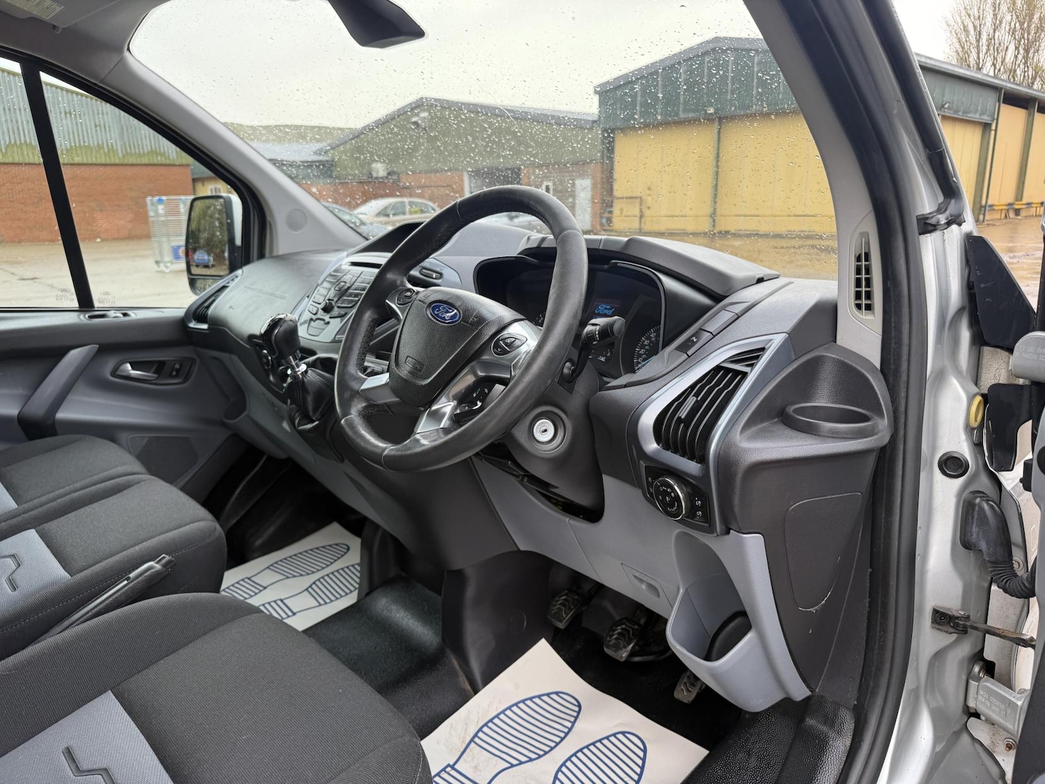 Used Ford Transit Custom 2013 for sale - 76637638: Photo 4