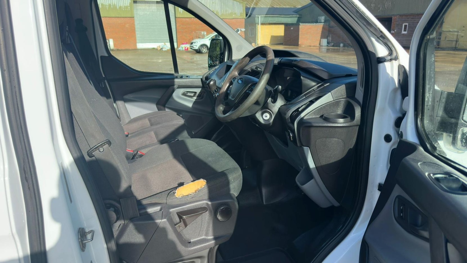 Used Ford Transit Custom 2015 for sale - 76340774: Photo 5