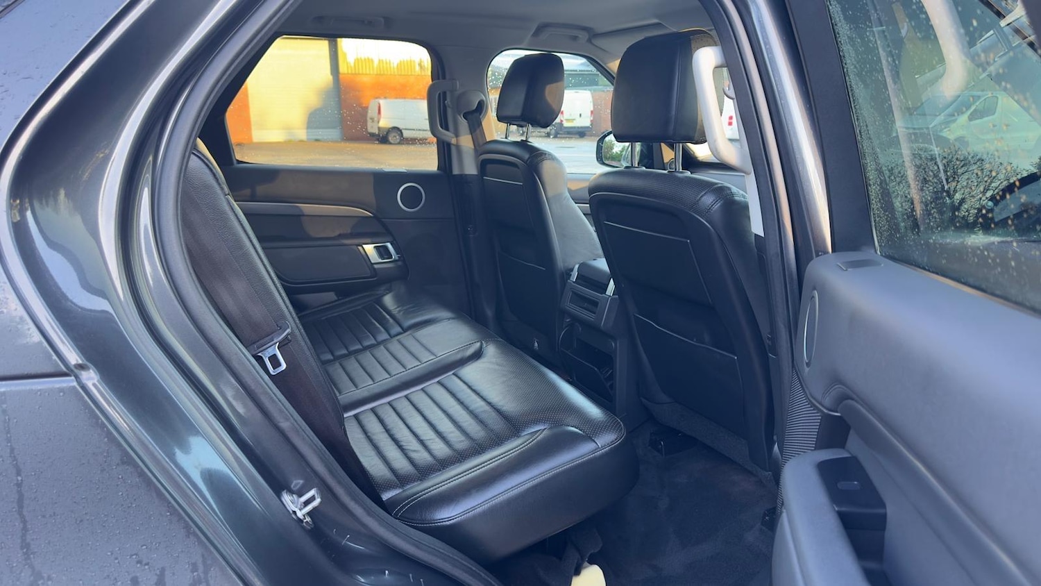 Used Land Rover Discovery 2018 for sale - 76706326: Photo 11