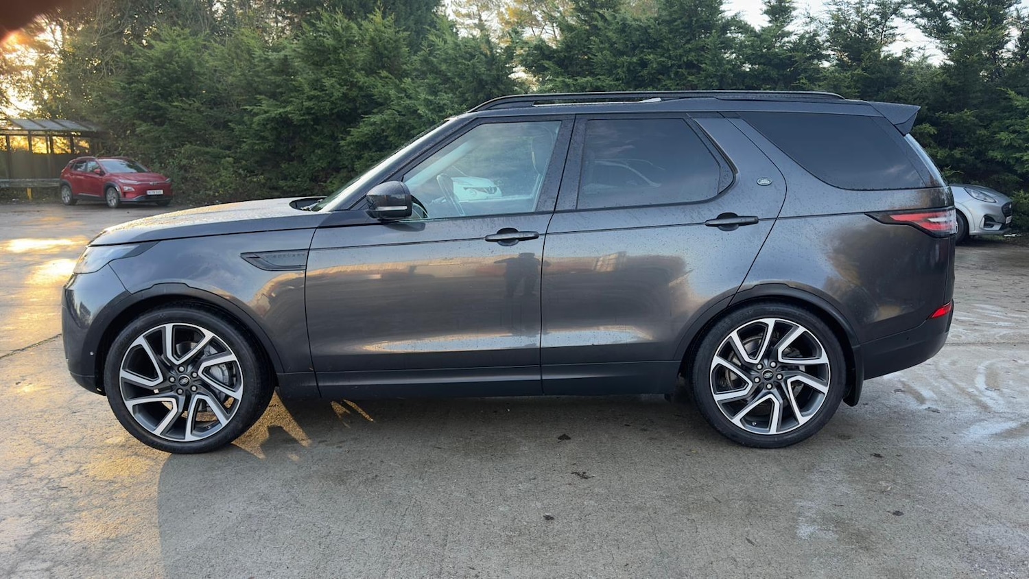 Used Land Rover Discovery 2018 for sale - 76706326: Photo 3