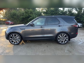 Used Land Rover Discovery 2018 for sale - 76706326: Photo