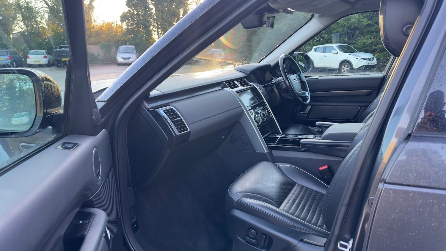 Used Land Rover Discovery 2018 for sale - 76706326: Photo 9