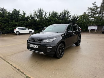 Used Land Rover Discovery Sport 2016 for sale - 76310096: Photo 2