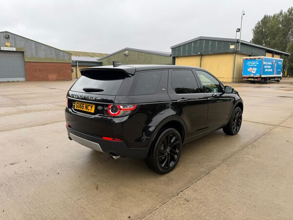 Used Land Rover Discovery Sport 2016 for sale - 76310096: Photo 3