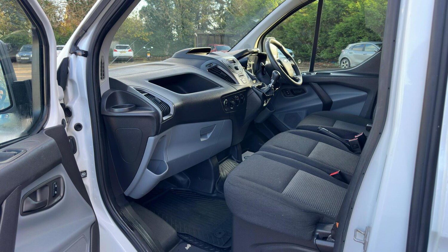 Used Ford Transit Custom 2016 for sale - 76611573: Photo 8