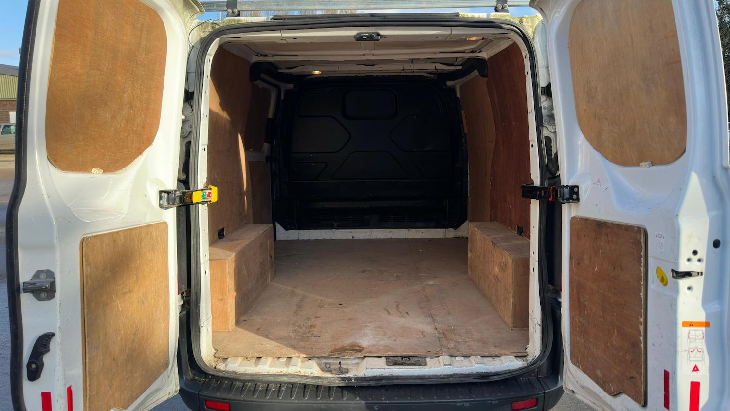 Used Ford Transit Custom 2016 for sale - 76611573: Photo 9