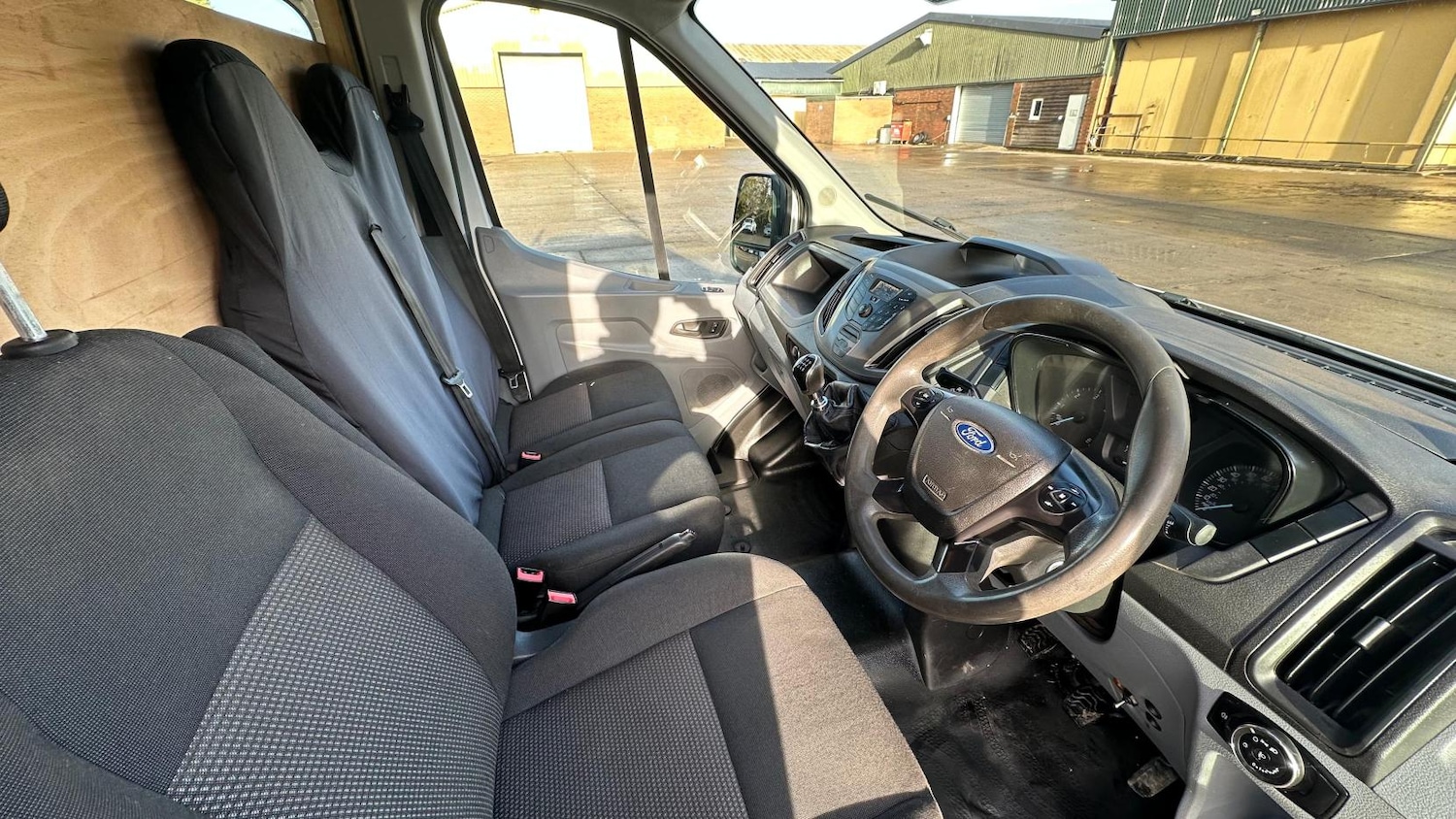 Used Ford Transit 2016 for sale - 76918747: Photo 10