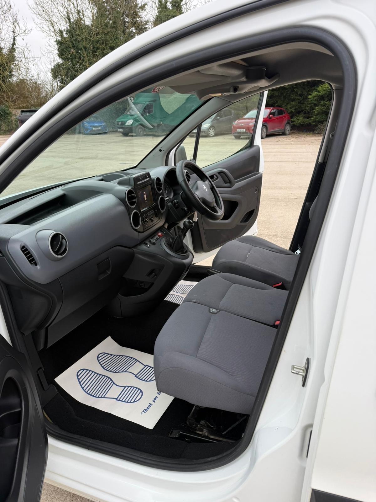 Used Peugeot Partner 2015 for sale - 77851800: Photo 6