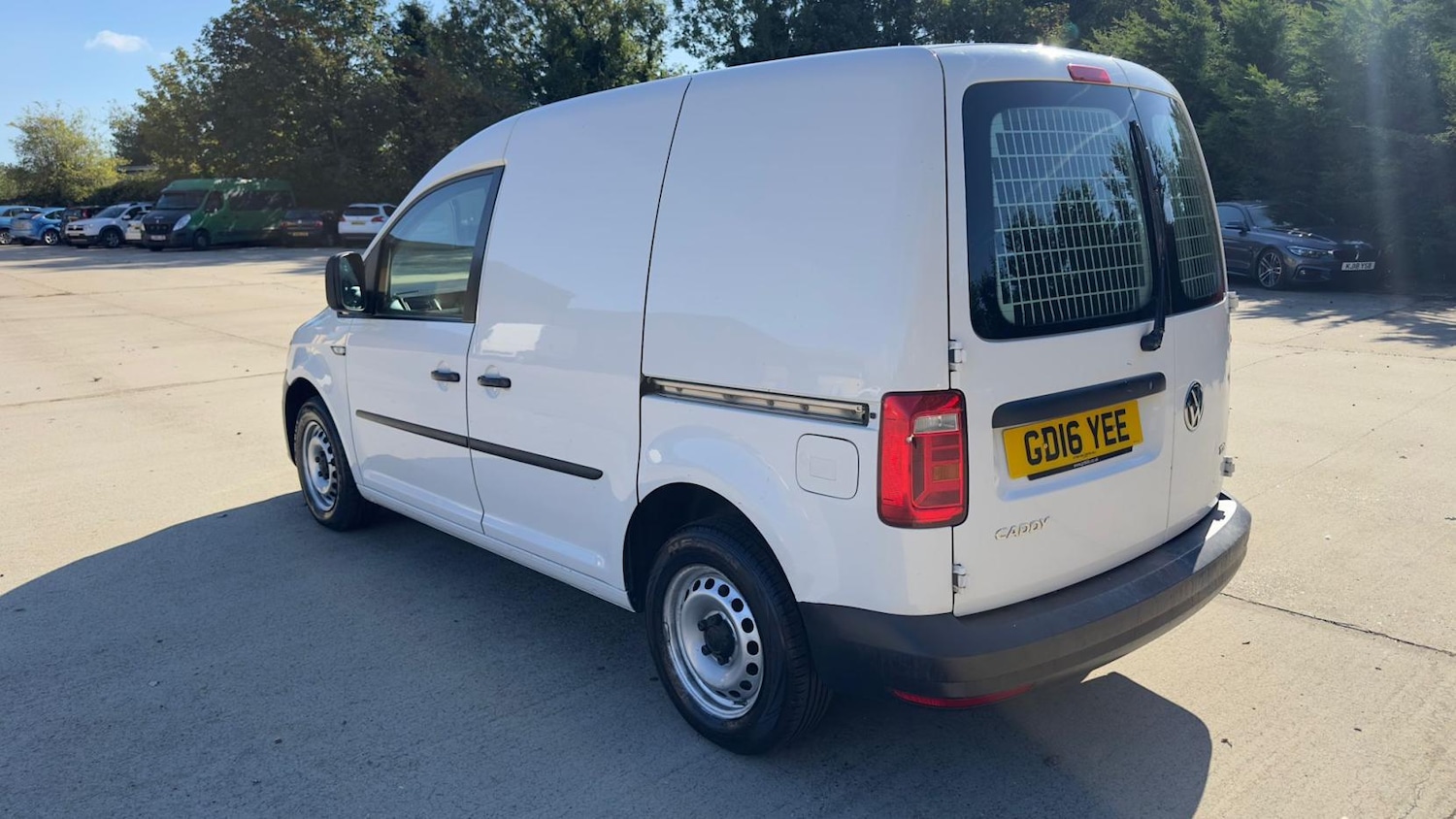Used Volkswagen Caddy 2016 for sale - 76121209: Photo 4