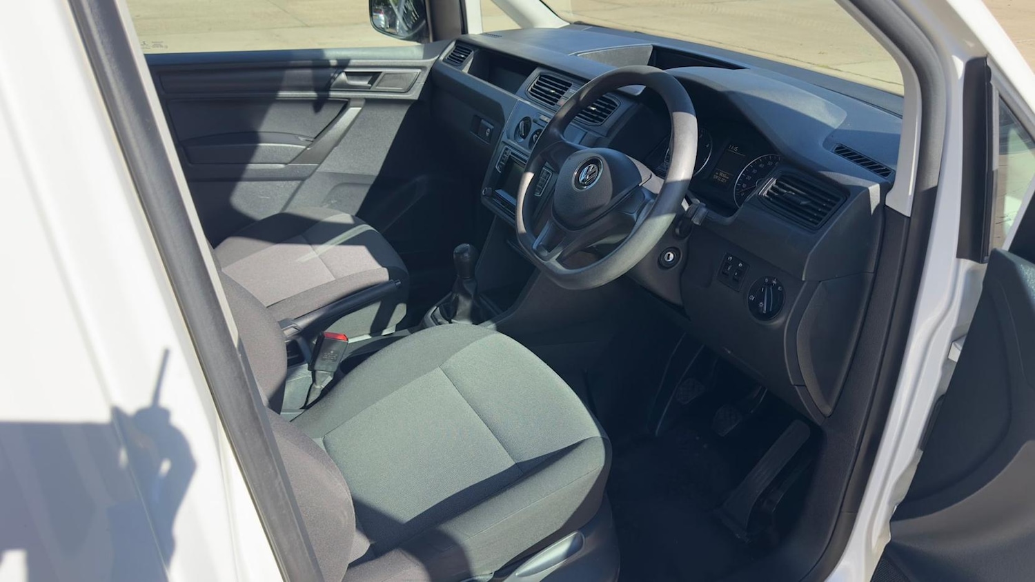 Used Volkswagen Caddy 2016 for sale - 76121209: Photo 5