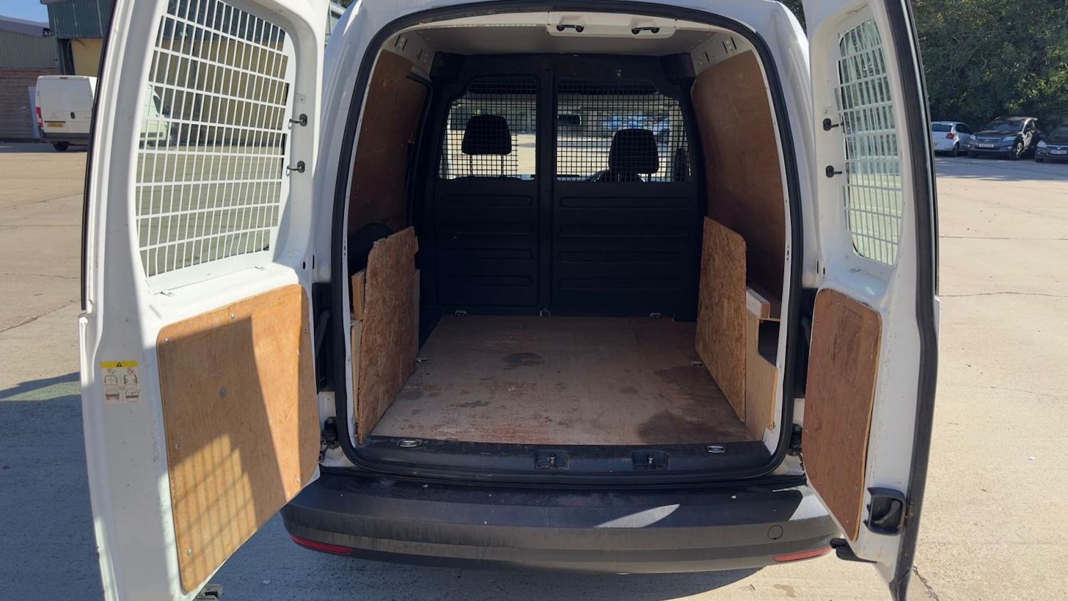 Used Volkswagen Caddy 2016 for sale - 76121209: Photo 7