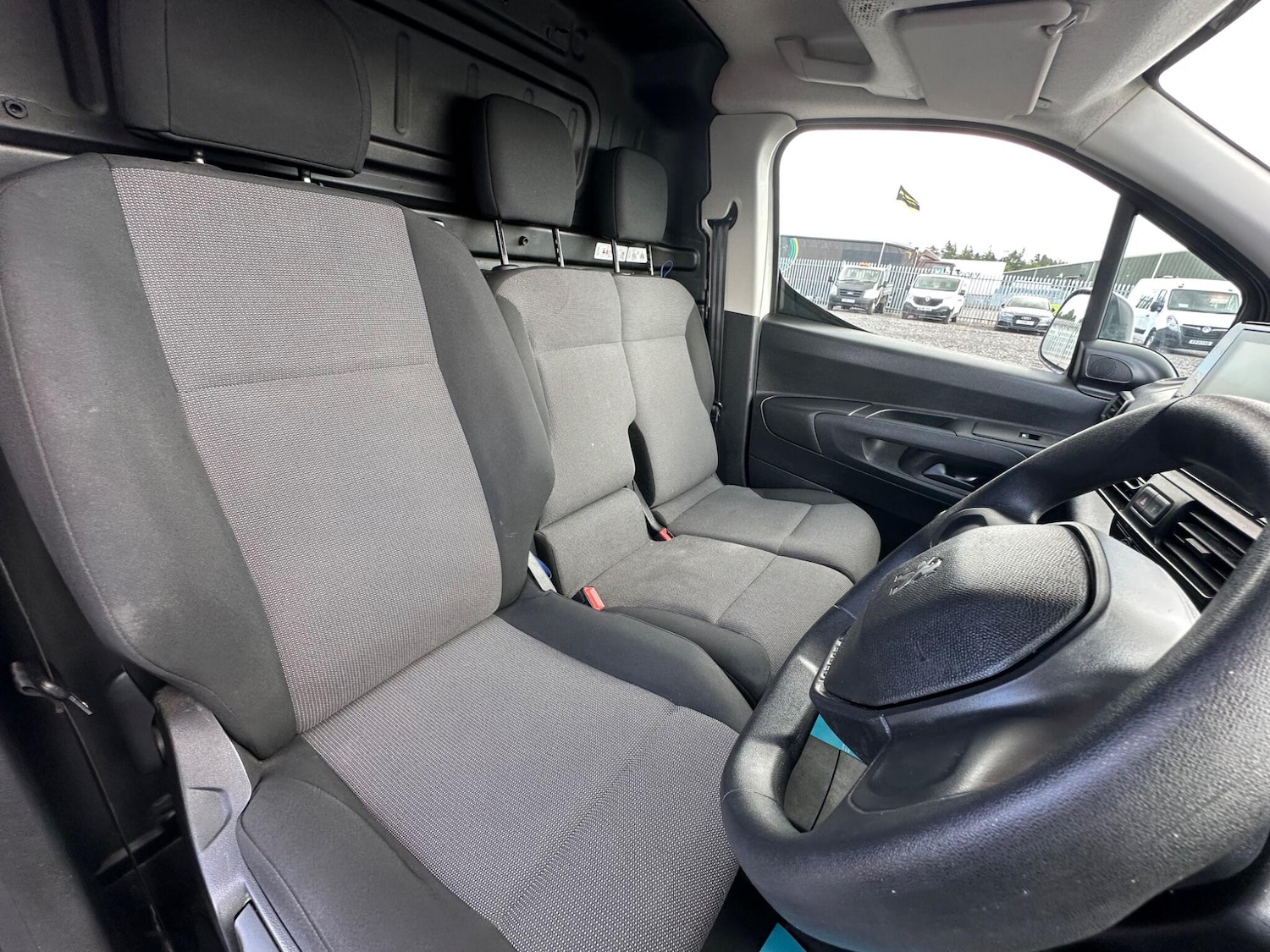 Used Peugeot Partner 2020 for sale - 76689222: Photo 14