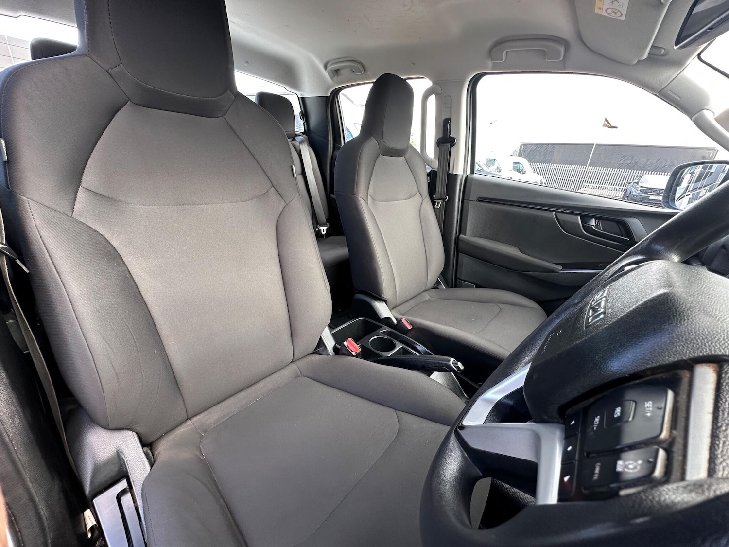 Used Isuzu D-Max 2022 for sale - 78086766: Photo 14