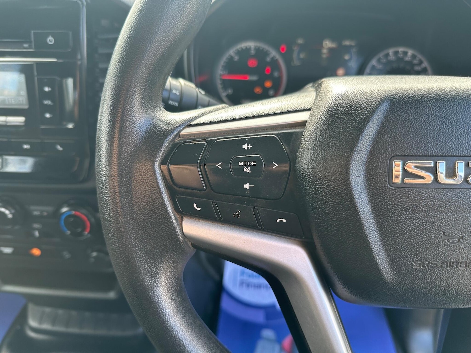 Used Isuzu D-Max 2022 for sale - 78086766: Photo 27