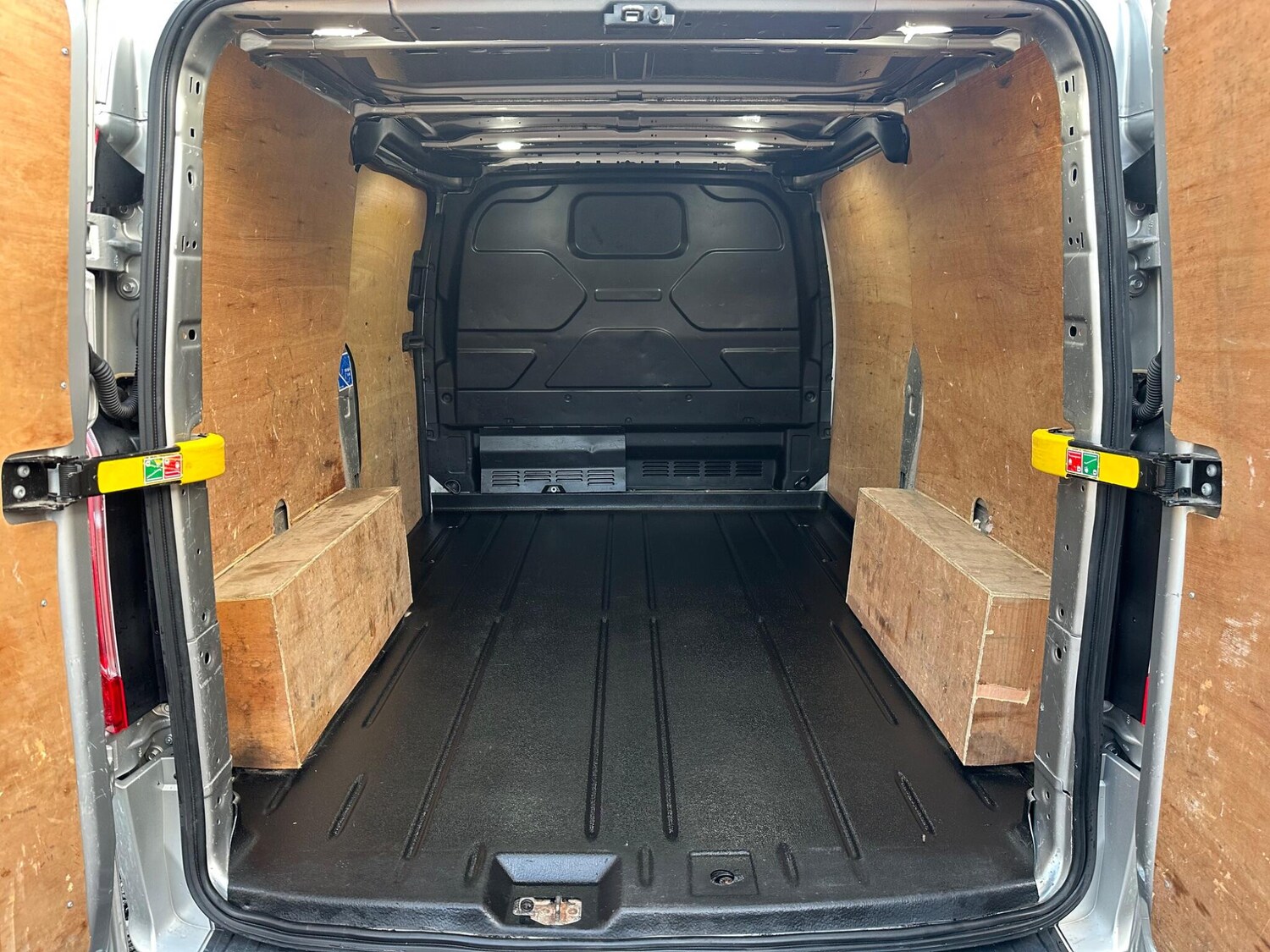 Used Ford Transit Custom 2022 for sale - 76337881: Photo 15