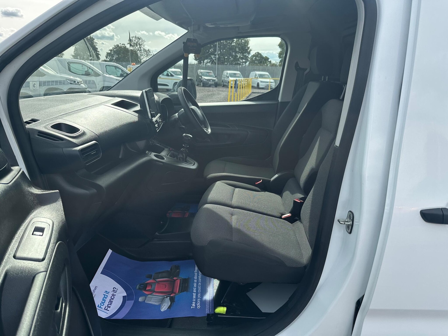 Used Citroen Berlingo 2022 for sale - 76992123: Photo 16