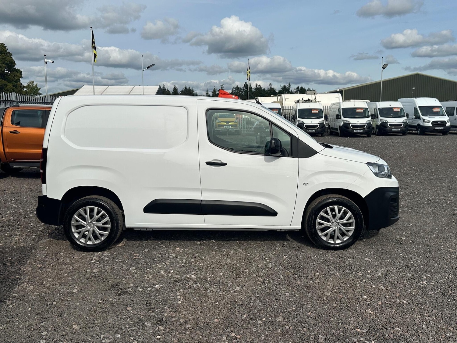 Used Citroen Berlingo 2022 for sale - 76992123: Photo 9