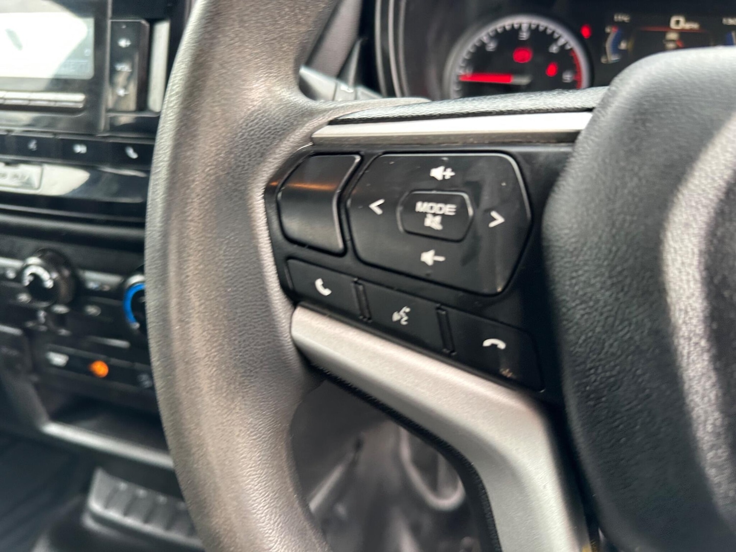 Used Isuzu D-Max 2022 for sale - 77625684: Photo 26