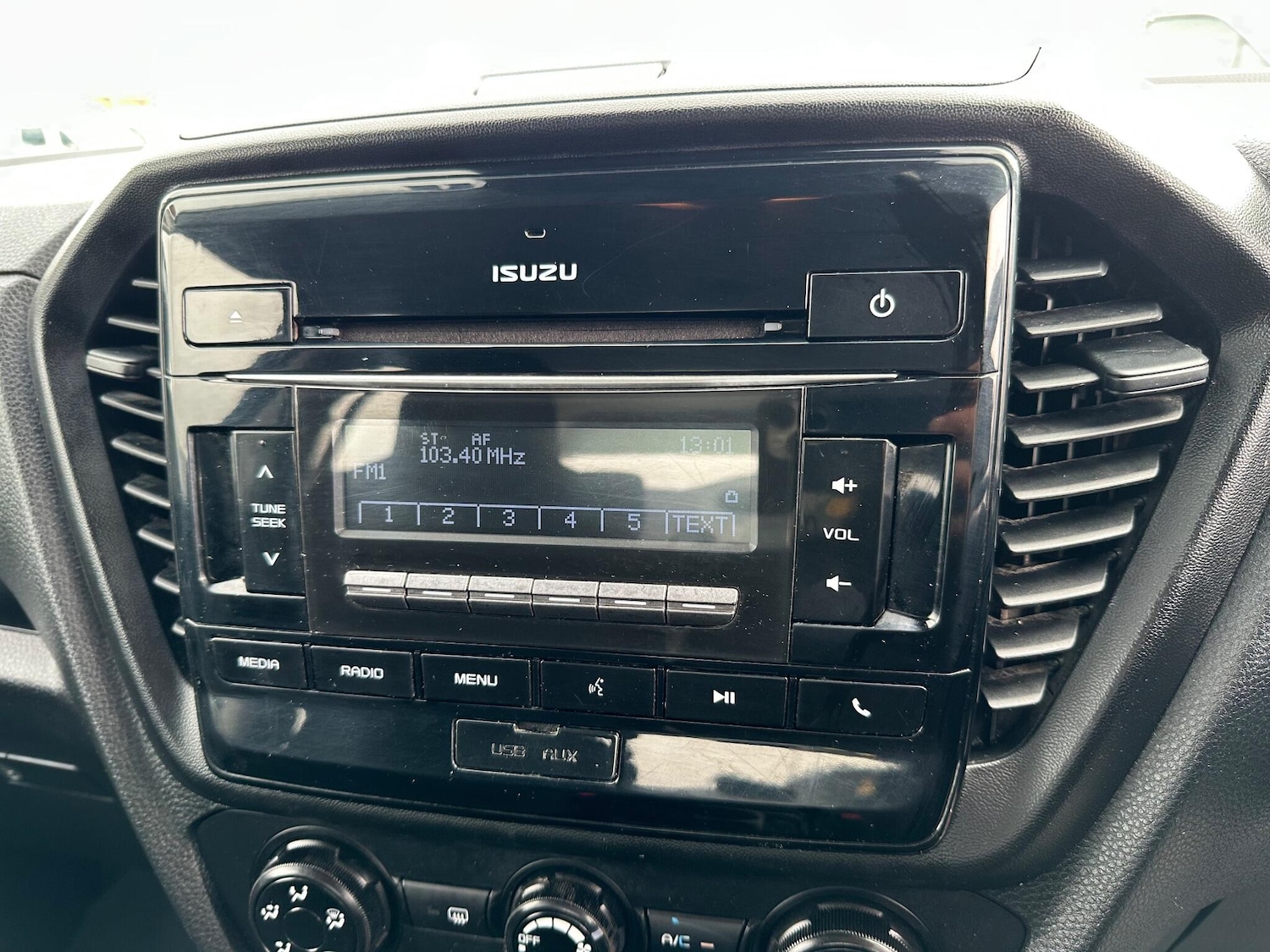 Used Isuzu D-Max 2022 for sale - 77625684: Photo 27