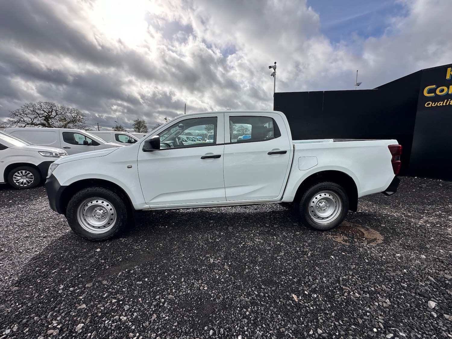 Used Isuzu D-Max 2022 for sale - 77625684: Photo 5