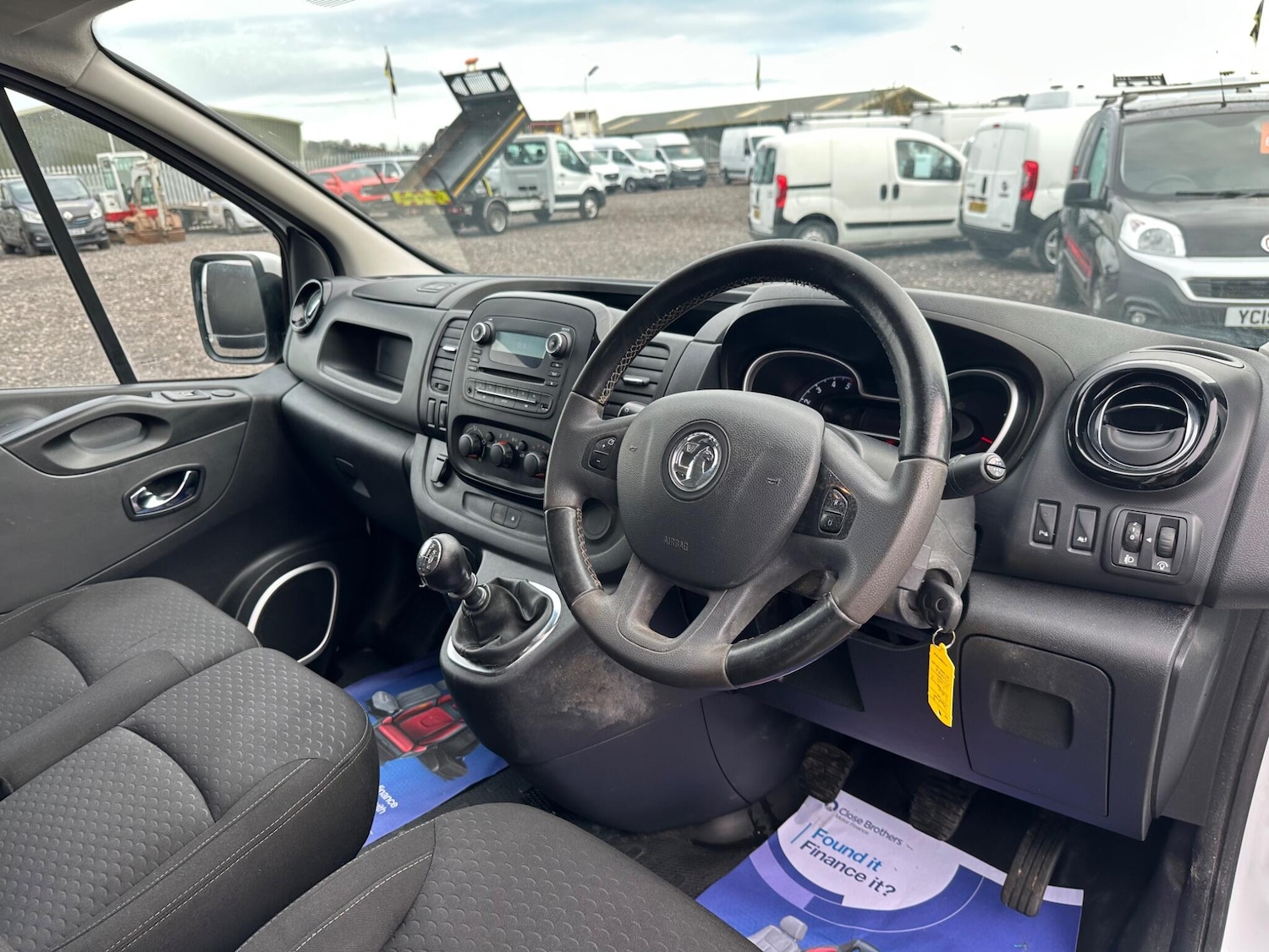 Used Vauxhall Vivaro 2017 for sale - 76714649: Photo 12