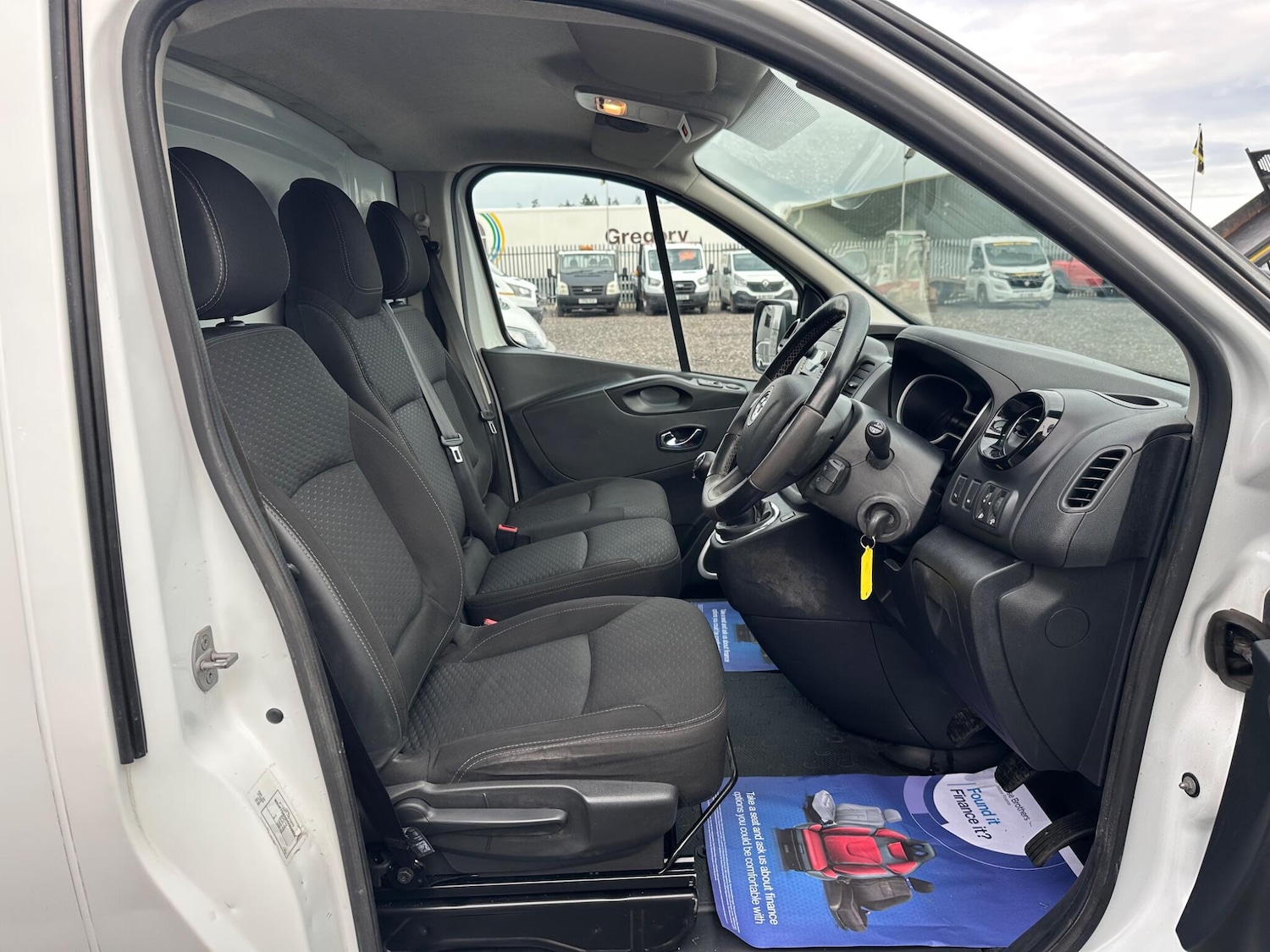 Used Vauxhall Vivaro 2017 for sale - 76714649: Photo 13