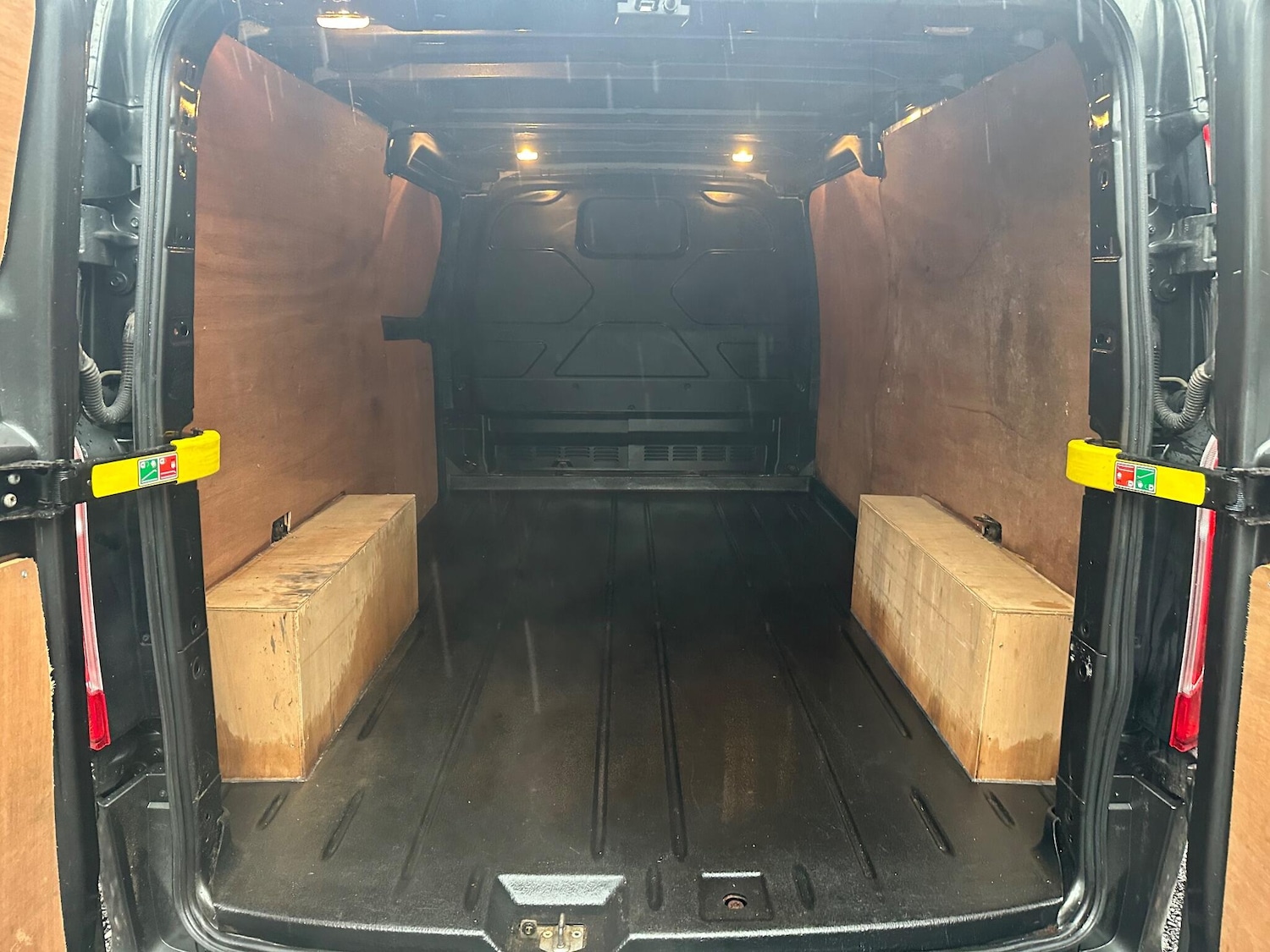 Used Ford Transit Custom 2017 for sale - 76994165: Photo 15