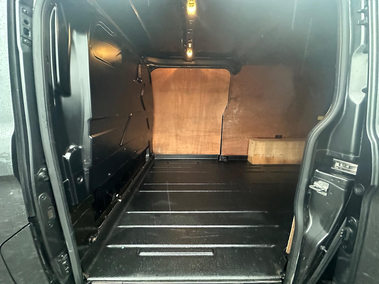 Used Ford Transit Custom 2017 for sale - 76994165: Photo 16